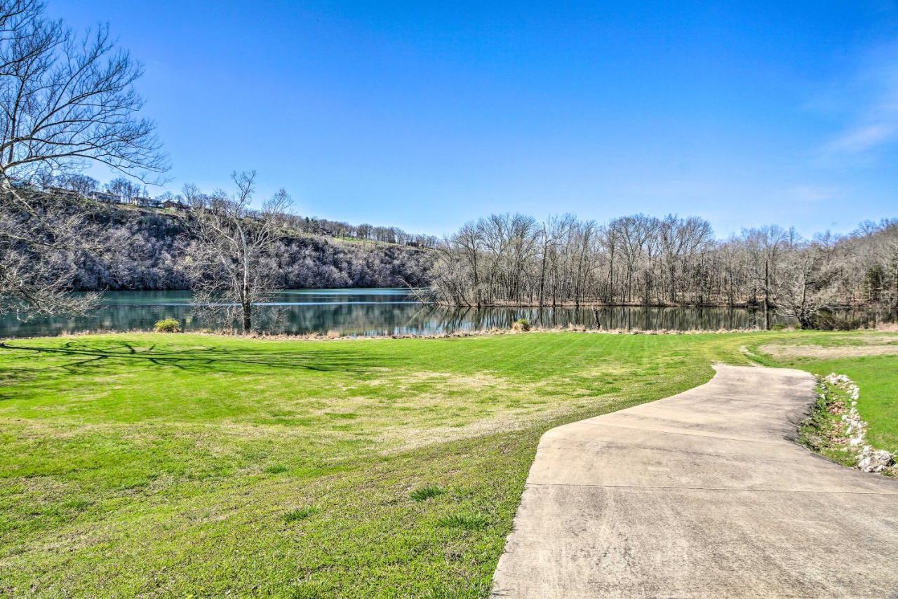 The Cozy Cottage With Lake Taneycomo Access! Branson Eksteriør billede
